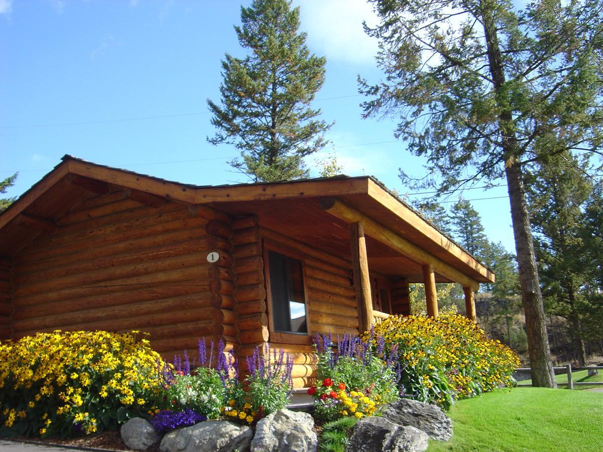 Somers Bay Log Cabin Lodging Hotel Exterior photo