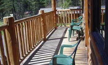 Somers Bay Log Cabin Lodging Hotel Exterior photo